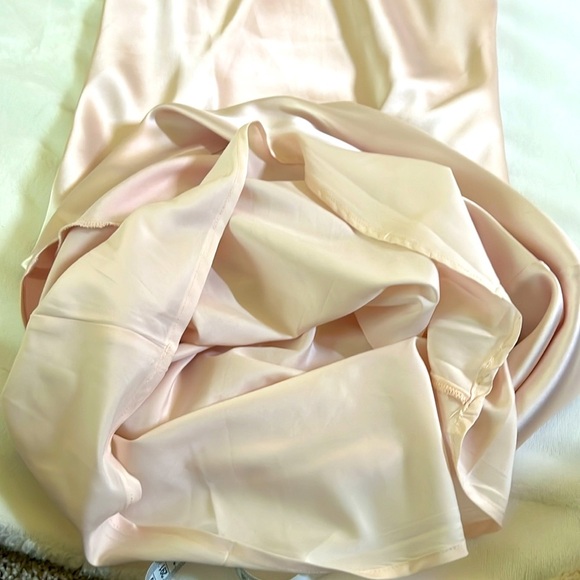 PRINCESS POLLY  SADELLE MAXI DRESS CHAMPAGNE DRESS Size 0 - Picture 14 of 16